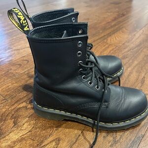 Dr. Martens Black Leather Boots W8